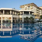 Akra Hotel