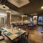 Akra Hotel 5*