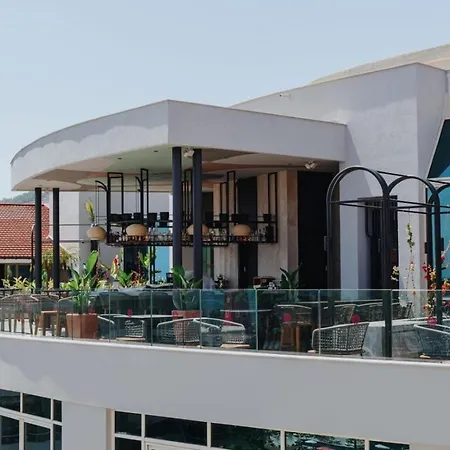 Akra Hotel 5*