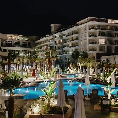 Hotel Akra