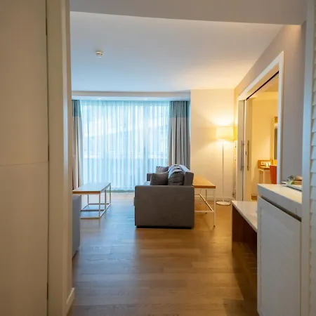 Hotel Akra