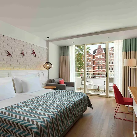 Hotel Akra
