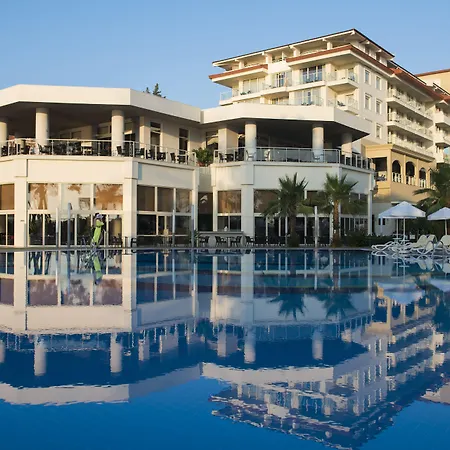 Akra Hotel