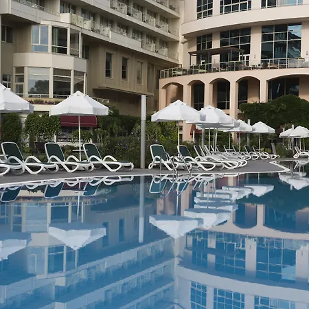 Akra Hotel 5*