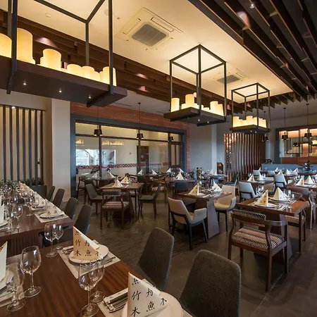 Hotel Akra 5*