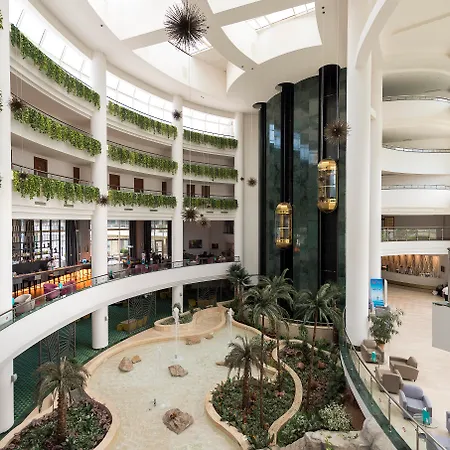 Akra Hotel 5*