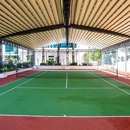 Hotel Akra 5*