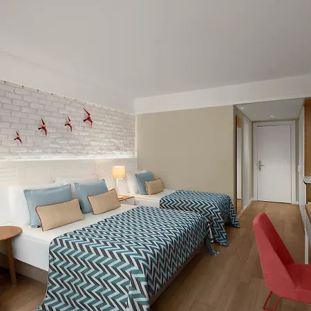 Hotel Akra