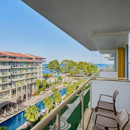 Akra Hotel 5*