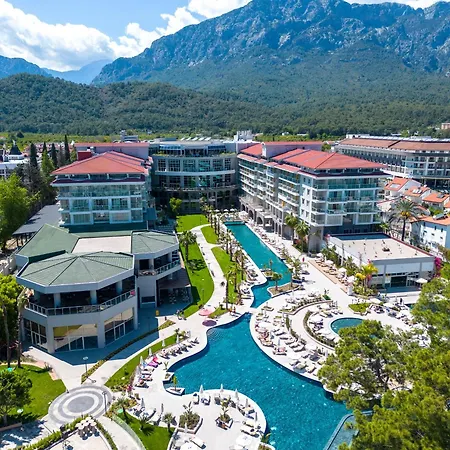 Akra Hotel 5*
