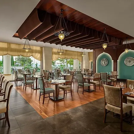 Akra Hotel
