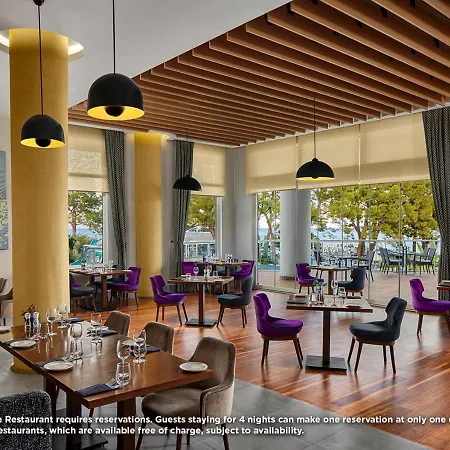 Akra Hotel 5*