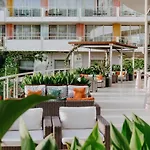 Akra Hotel